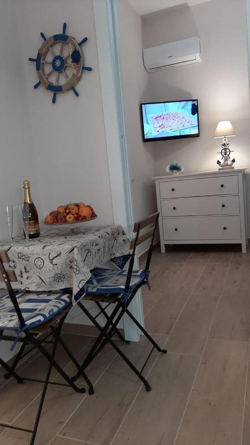 La Casa Nel Vicolo Lejlighed Giardini Naxos Eksteriør billede